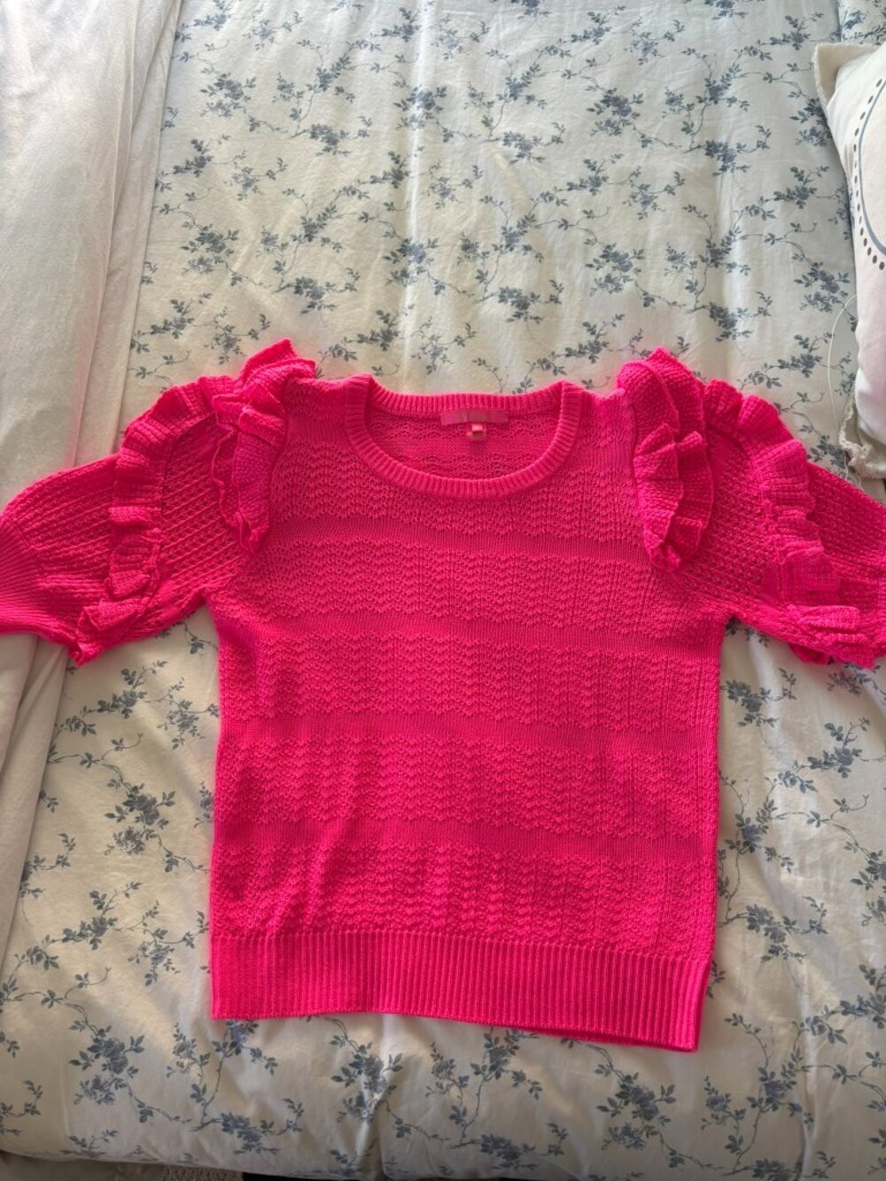 The Lilly Pulitzer Isabeli Hot Pink Ruffe Sweater - Medium